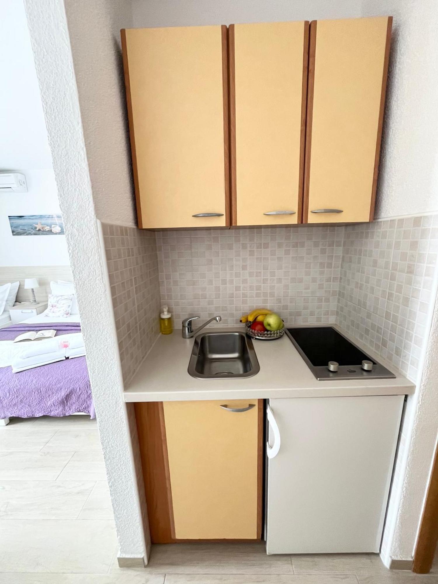 Apartments Irma Baška Voda Eksteriør billede
