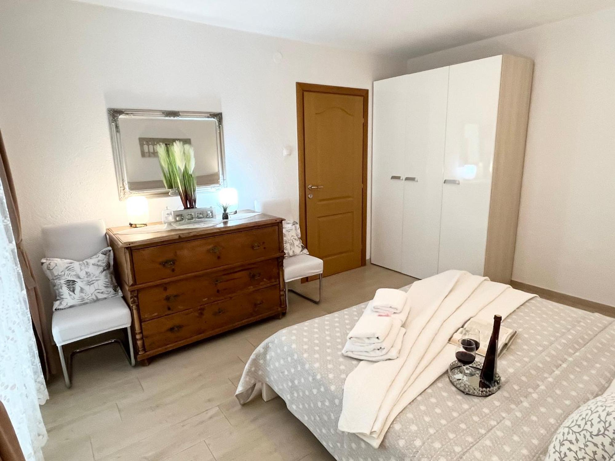 Apartments Irma Baška Voda Eksteriør billede