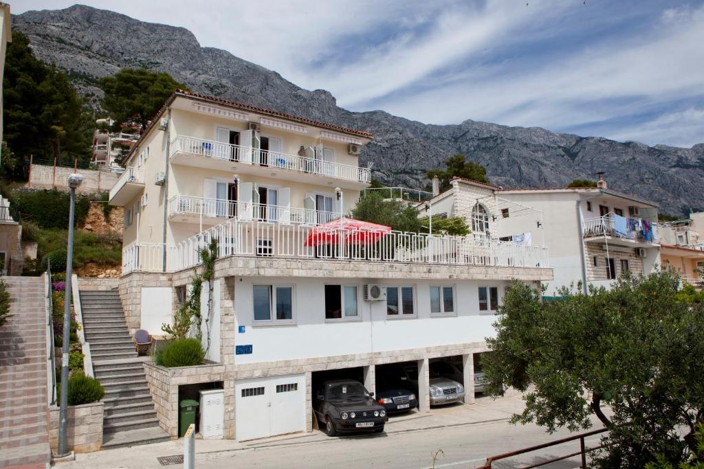 Apartments Irma Baška Voda Eksteriør billede