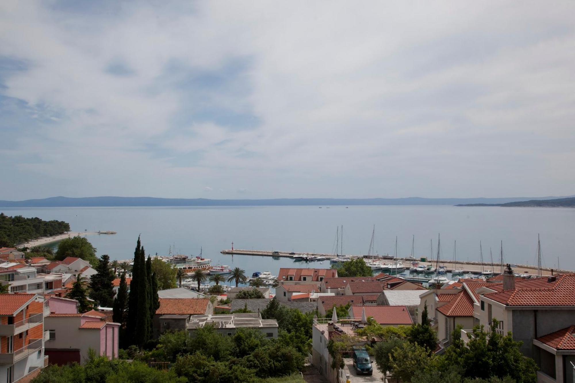Apartments Irma Baška Voda Eksteriør billede